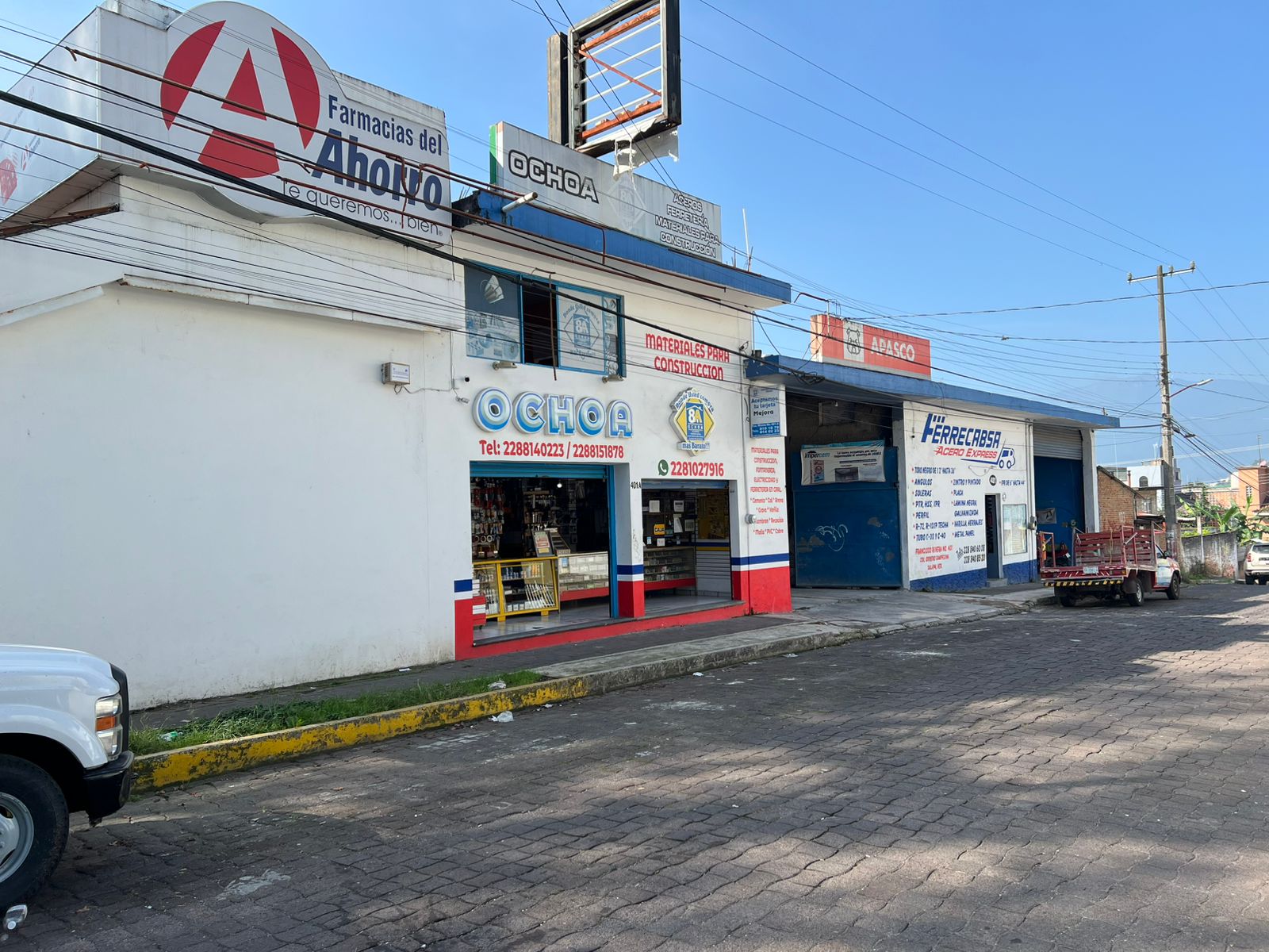 Fachada Ferretería Ochoa